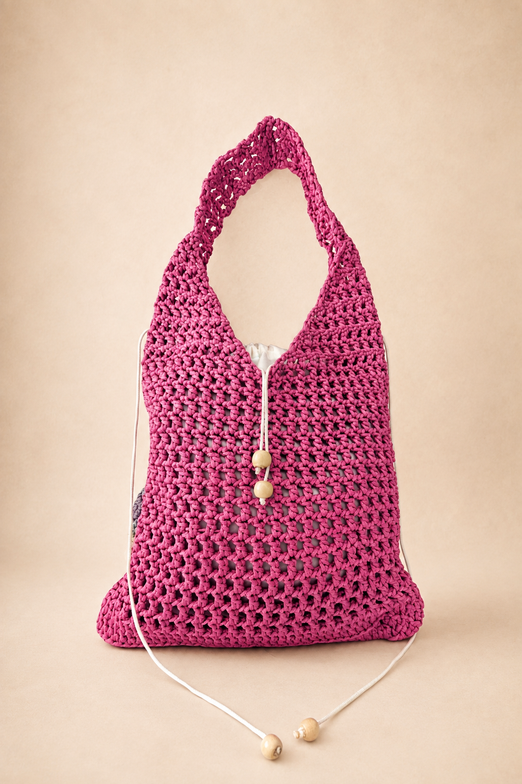 Sac Bougainvillier de Kabylie en crochet rose – vue de profil
